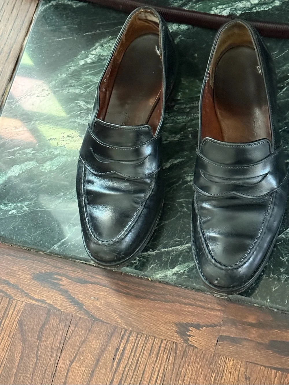WEALTHY ALLEN EDMONDS Men's Black Leather Penny Loafers -